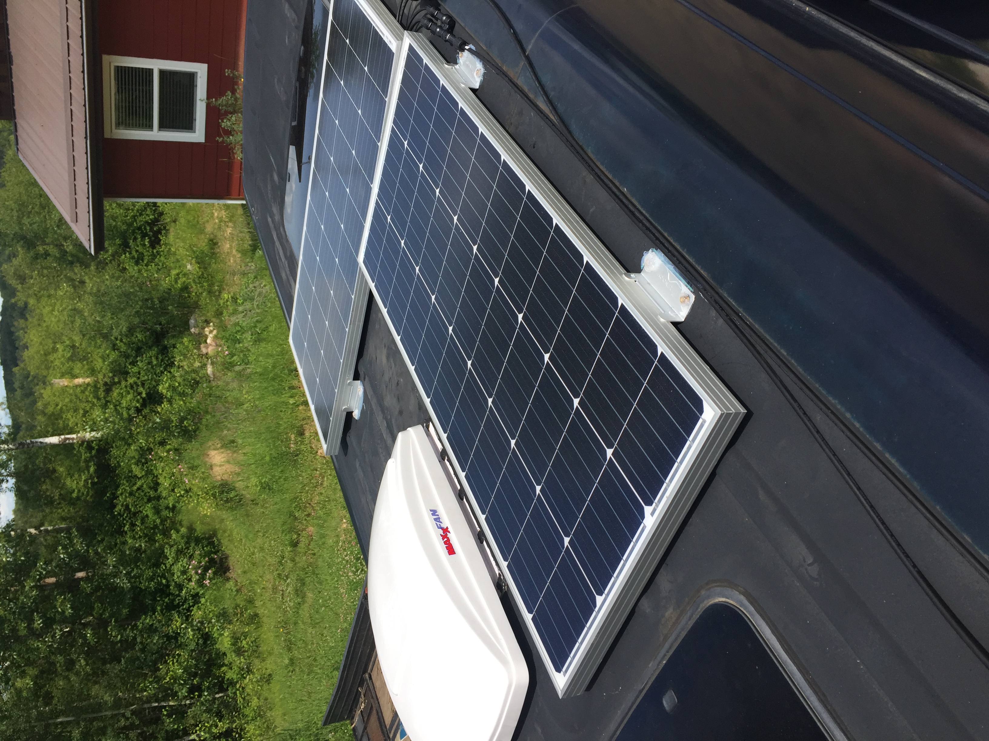 Off Grid Camper Van Build – Max Lorsignol